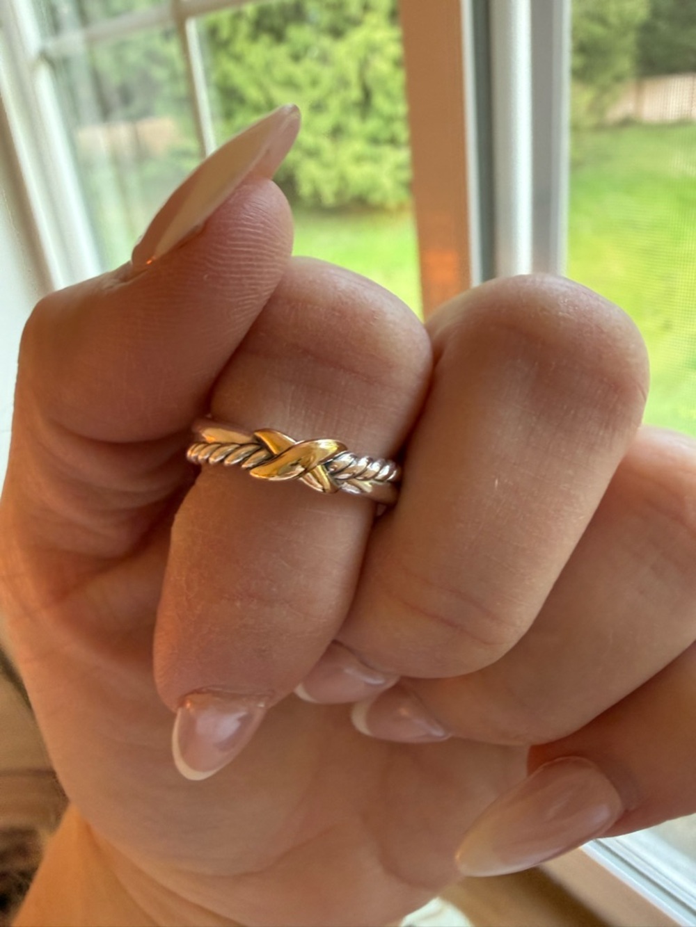 David Yurman Petite X Ring in Sterling Silver and 18k Gold - Picture 2 of 8